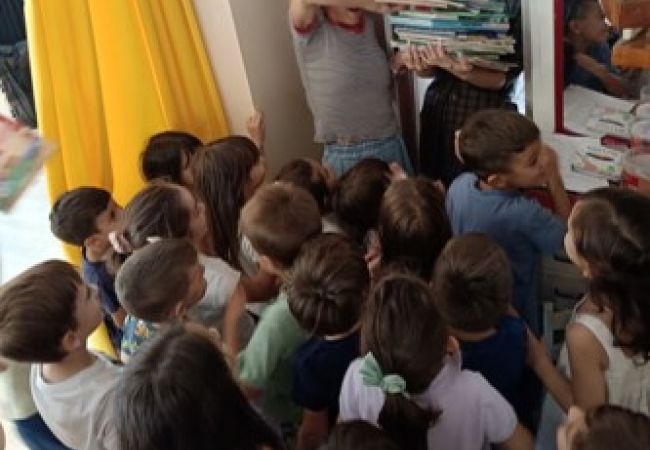 «Τα Ιπτάμενα Βιβλία του κου Μόρρις»